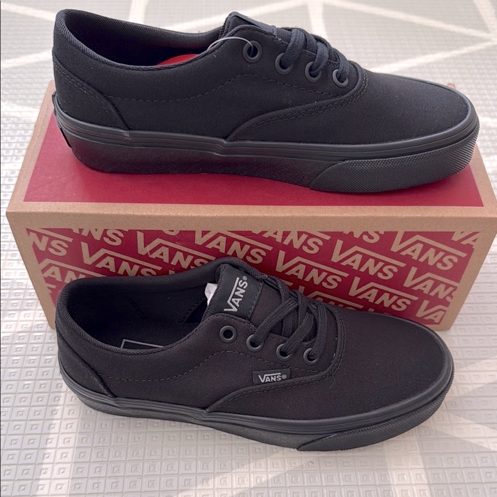 NWT! Vans Doheny Black Canvas Women’s Lace Up Sneakers. Various sizes.